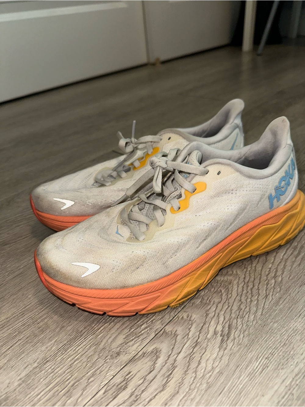 Hoka One One Arahi 6 Nimbus Cloud Running Shoes Womens Size 7 B